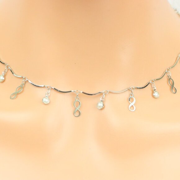 "Minimalist & Elegant Necklace Chain – Perfect for Women & Girls | UNVRC1018 - Picture 9 of 10